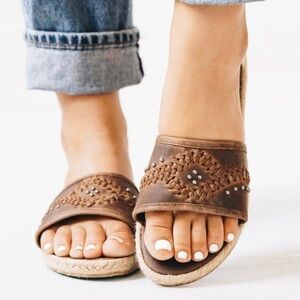 Lane Cossette Slide, Burnt Camel, 7